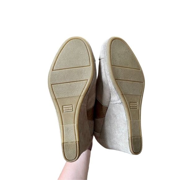 Toms Womens Size 6.5 Desert Wedge High Taupe Suede Croc Embossed Ankle Bootie - Picture 9 of 12